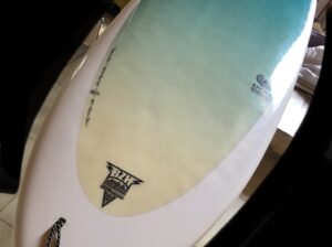 Planche de Surf Shortboard 6’4 » + Leach