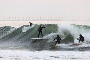 Acrualires surf