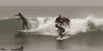 Surfing Vox Kooks
