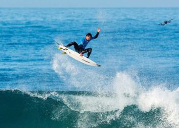 Super Finish au Brésil pour Marco Mignot et Vahine Fierro. CT 2025, le retour de Snapper et J-Bay. Abu Dhabi en prime.