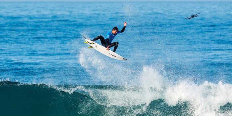 Super Finish au Brésil pour Marco Mignot et Vahine Fierro. CT 2025, le retour de Snapper et J-Bay. Abu Dhabi en prime.